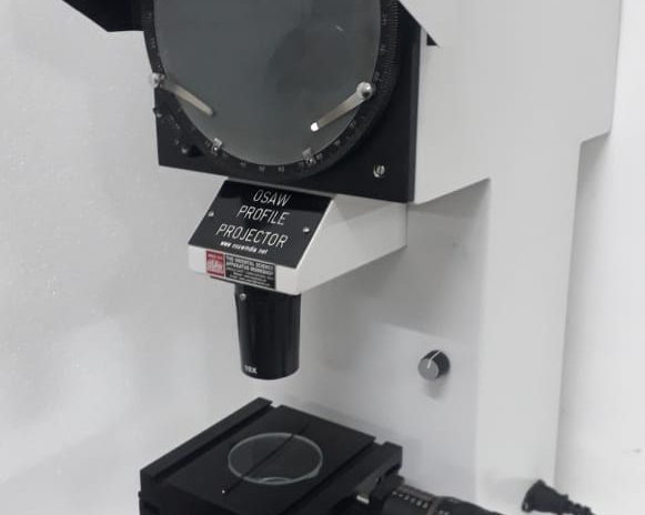 benchtop profile projector